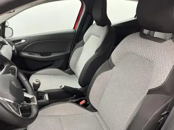 RENAULT CLIO V - voiture d'occasion - Photo 18