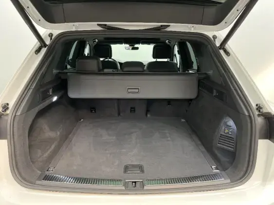 VOLKSWAGEN TOUAREG III - voiture d'occasion - Photo 16