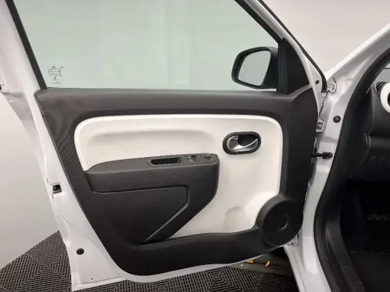 RENAULT TWINGO ELECTRIQUE III - voiture d'occasion - Photo 19
