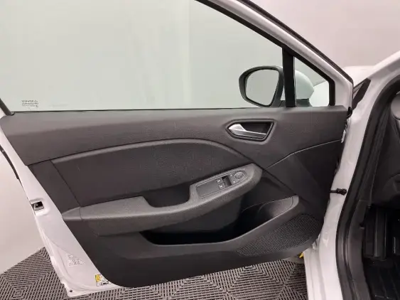 RENAULT CLIO V - voiture d'occasion - Photo 19