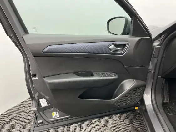 RENAULT ARKANA - voiture d'occasion - Photo 19