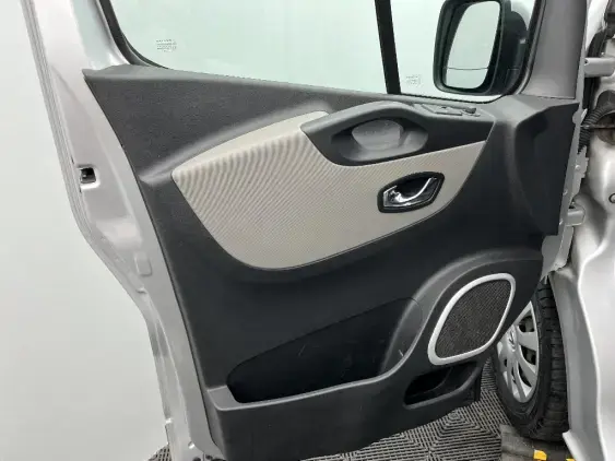 RENAULT TRAFIC III - voiture d'occasion - Photo 19