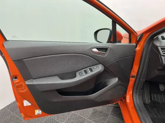 RENAULT CLIO V - voiture d'occasion - Photo 19
