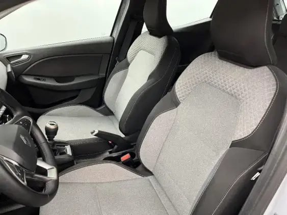 RENAULT CLIO V - voiture d'occasion - Photo 18