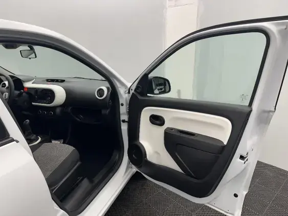 RENAULT TWINGO III - voiture d'occasion - Photo 18