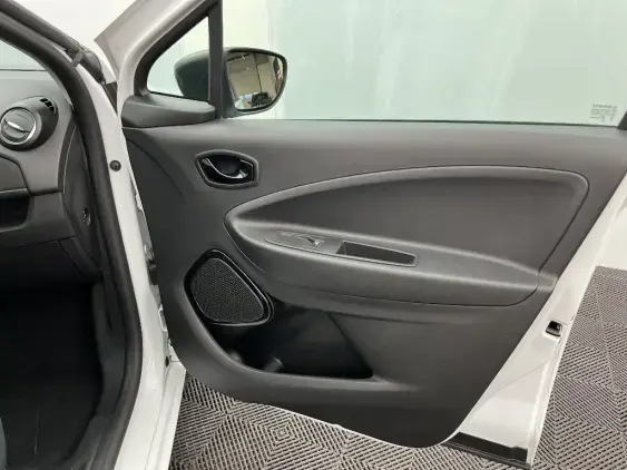 RENAULT ZOE - voiture d'occasion - Photo 20