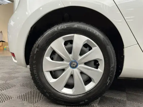 RENAULT ZOE - voiture d'occasion - Photo 25