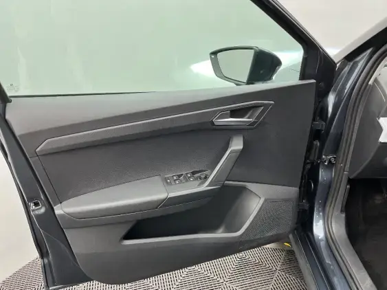 SEAT ARONA - voiture d'occasion - Photo 19