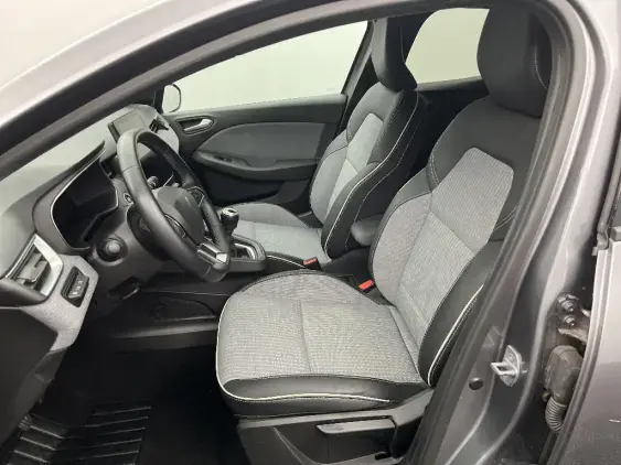 RENAULT CLIO V - voiture d'occasion - Photo 18