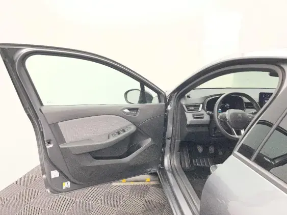RENAULT CLIO V - voiture d'occasion - Photo 19