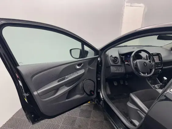 RENAULT CLIO IV - voiture d'occasion - Photo 19