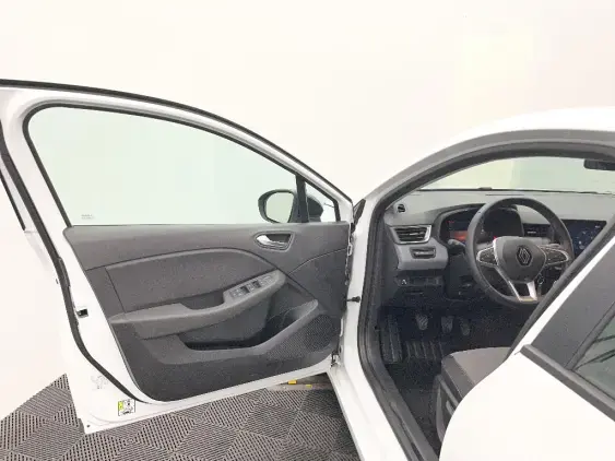 RENAULT CLIO V - voiture d'occasion - Photo 19