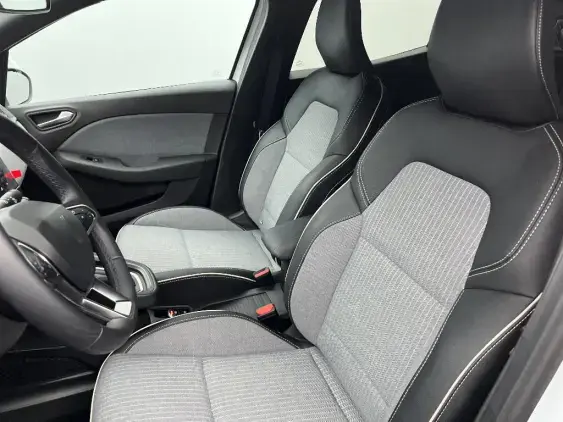 RENAULT CLIO V - voiture d'occasion - Photo 18
