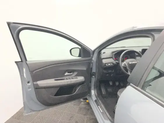 DACIA SANDERO III - voiture d'occasion - Photo 19