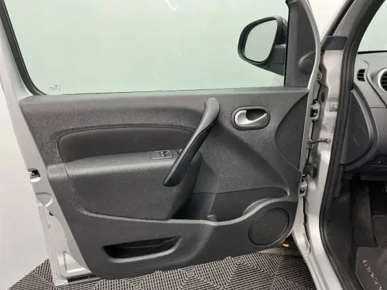 RENAULT KANGOO II - voiture d'occasion - Photo 19