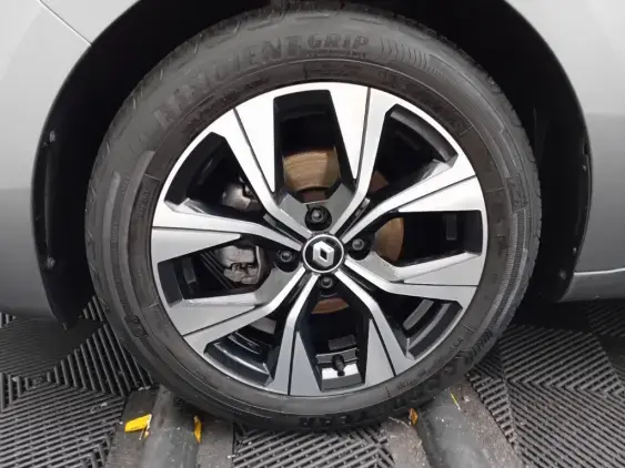 RENAULT CLIO V - voiture d'occasion - Photo 23