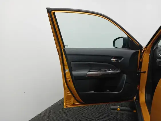 SUZUKI VITARA IV - voiture d'occasion - Photo 19