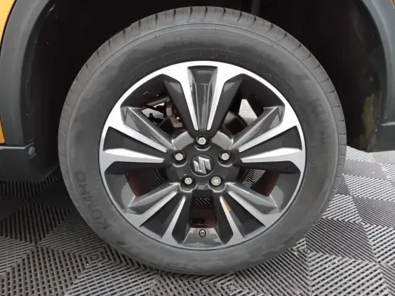 SUZUKI VITARA IV - voiture d'occasion - Photo 24