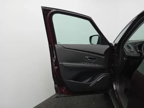 RENAULT SCENIC IV - voiture d'occasion - Photo 19