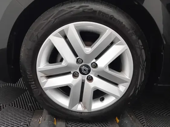 RENAULT CLIO V - voiture d'occasion - Photo 23