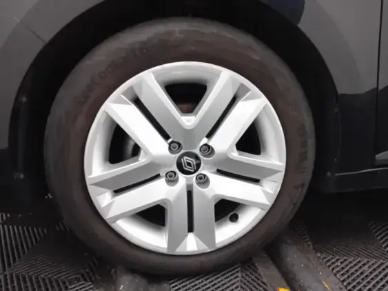 RENAULT CLIO V - voiture d'occasion - Photo 23