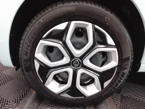 RENAULT TWINGO III - voiture d'occasion - Photo 21