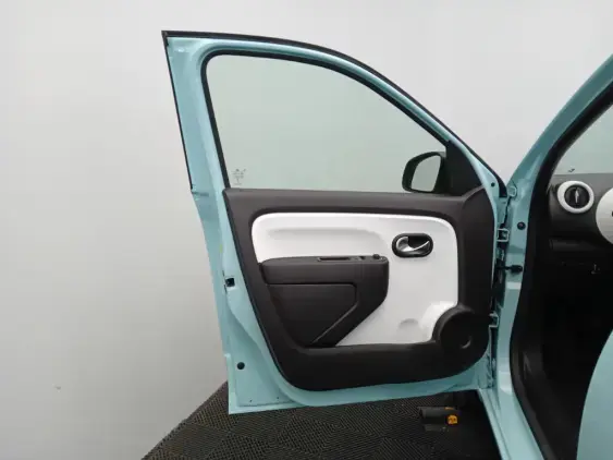 RENAULT TWINGO III - voiture d'occasion - Photo 18