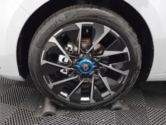 RENAULT CLIO V - voiture d'occasion - Photo 23