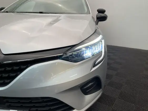 RENAULT CLIO V - voiture d'occasion - Photo 22