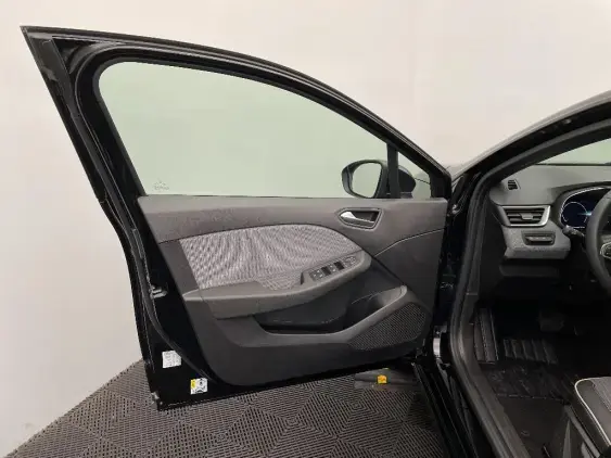 RENAULT CLIO V - voiture d'occasion - Photo 19