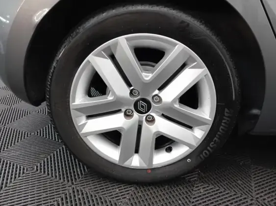 RENAULT CLIO V - voiture d'occasion - Photo 25