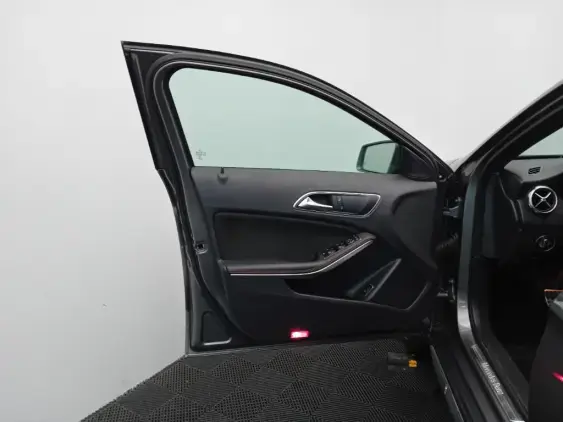 MERCEDES CLASSE GLA - voiture d'occasion - Photo 19