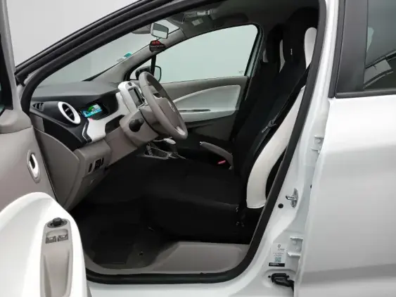 RENAULT ZOE - voiture d'occasion - Photo 17