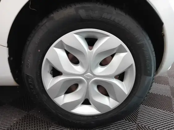 RENAULT ZOE - voiture d'occasion - Photo 23