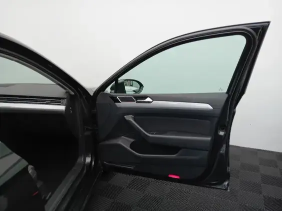 VOLKSWAGEN PASSAT VIII - voiture d'occasion - Photo 20