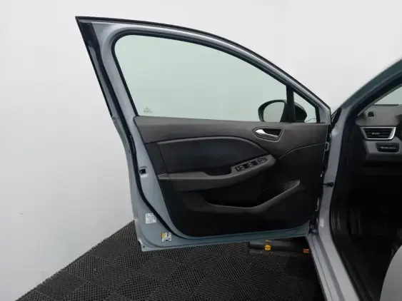 RENAULT CLIO V - voiture d'occasion - Photo 19