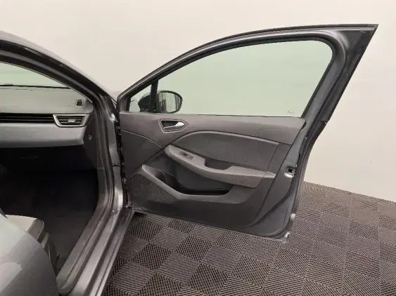 RENAULT CLIO V - voiture d'occasion - Photo 20