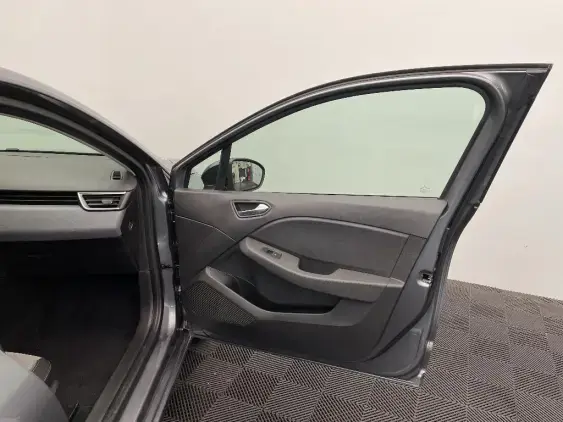 RENAULT CLIO V - voiture d'occasion - Photo 20