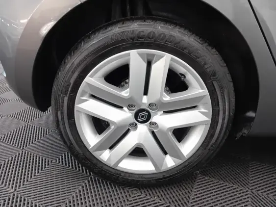 RENAULT CLIO V - voiture d'occasion - Photo 25