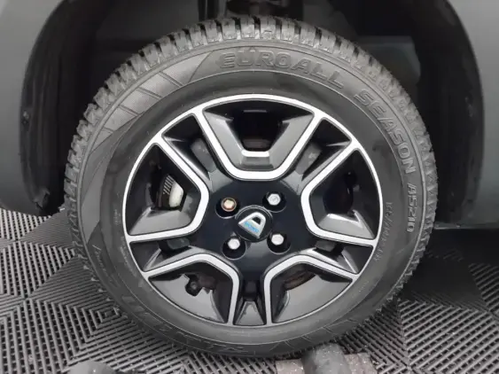 DACIA SPRING - voiture d'occasion - Photo 23