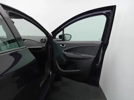 RENAULT ZOE - voiture d'occasion - Photo 20