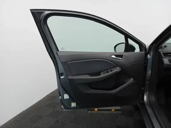 RENAULT CLIO V - voiture d'occasion - Photo 19