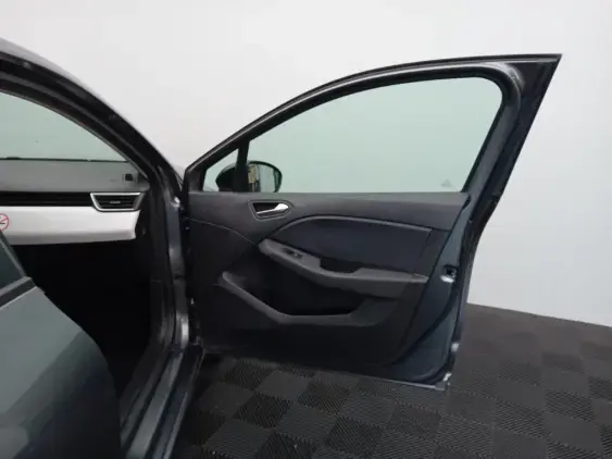 RENAULT CLIO V - voiture d'occasion - Photo 20