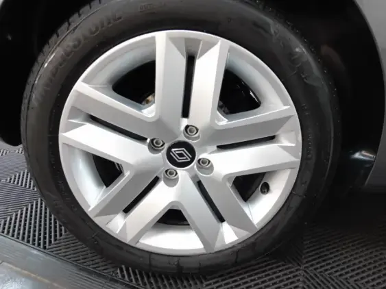 RENAULT CLIO V - voiture d'occasion - Photo 25