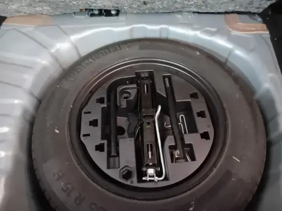 RENAULT CLIO V - voiture d'occasion - Photo 17