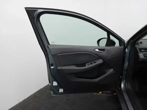 RENAULT CLIO V - voiture d'occasion - Photo 19