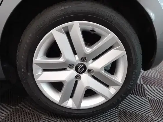 RENAULT CLIO V - voiture d'occasion - Photo 24