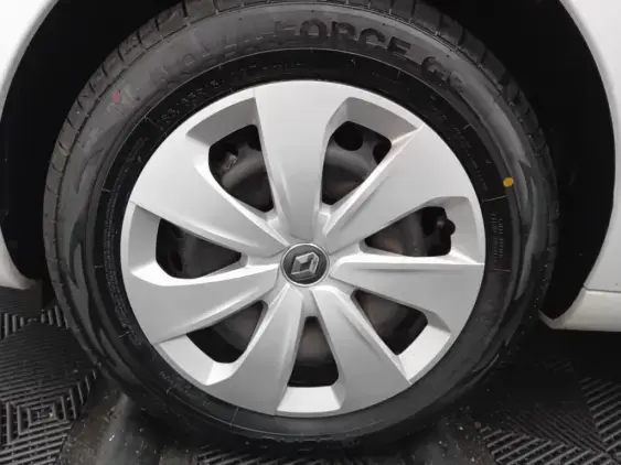 RENAULT ZOE - voiture d'occasion - Photo 23