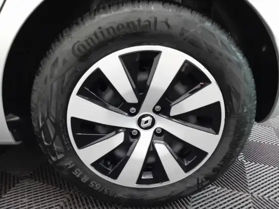 RENAULT CLIO V - voiture d'occasion - Photo 23