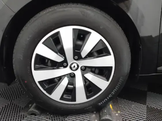 RENAULT CLIO V - voiture d'occasion - Photo 22